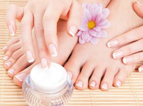 Подарочные сертификаты : маникюр и педикюр в подарок Подарочные сертификаты : маникюр и педикюр в подарок