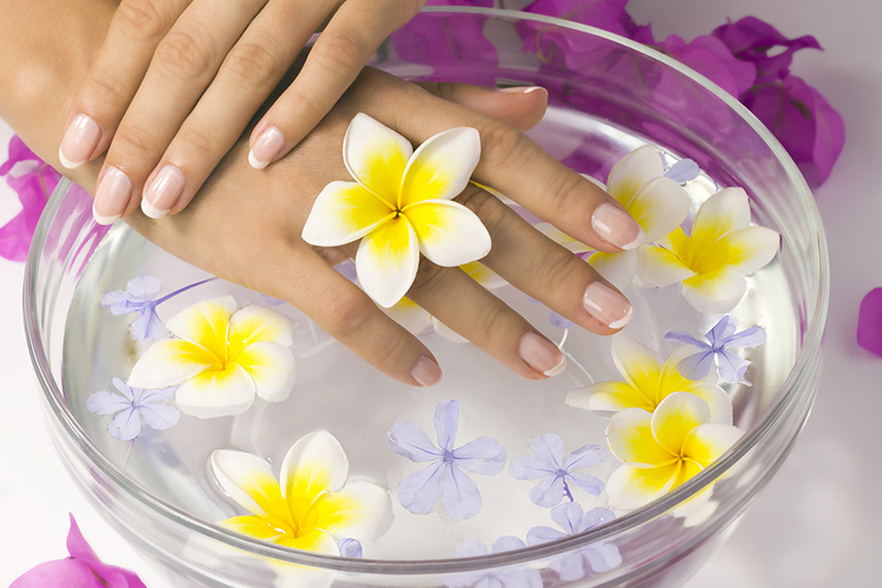 Подарочный сертификат на Spa-маникюр