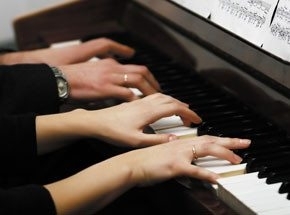Мастер-класс игры на фортепиано для двоих