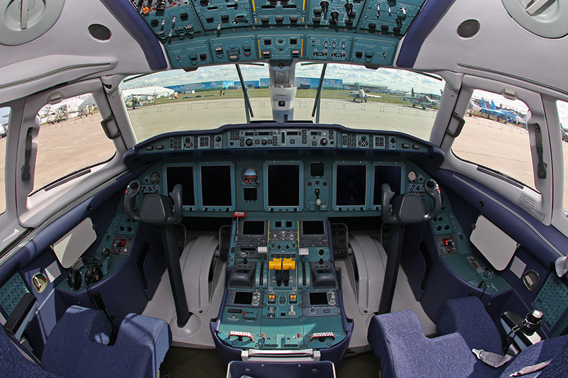 

Пилотирование самолёта Ан-148